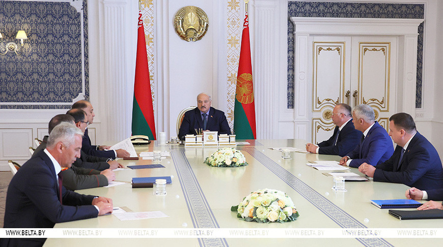 Lukashenko wants decisions on future development of missile production in Belarus