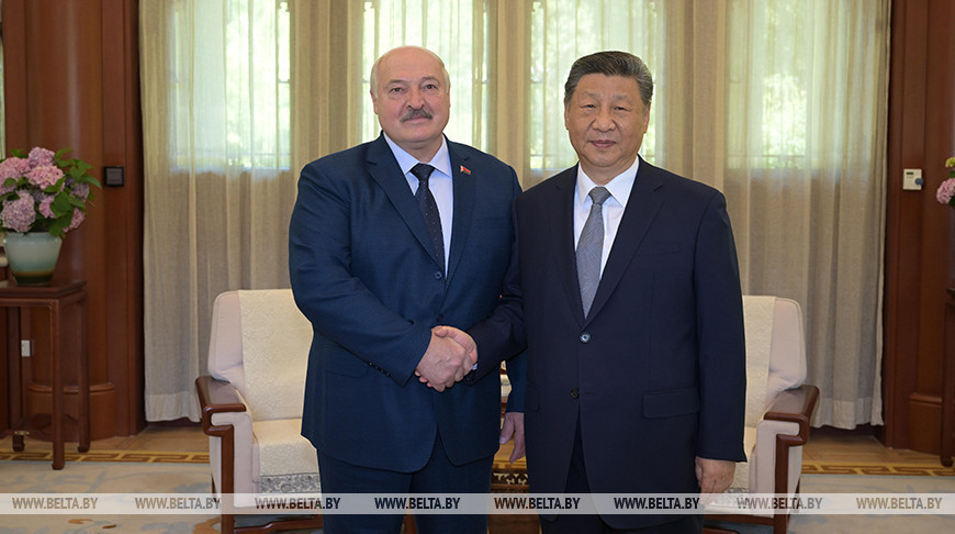 Lukashenko congratulates China president on his birthday