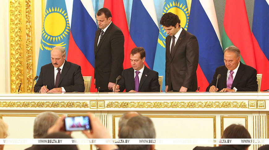 'No one is driving anyone anywhere’. What Lukashenko said about Eurasian integration 14 years ago 