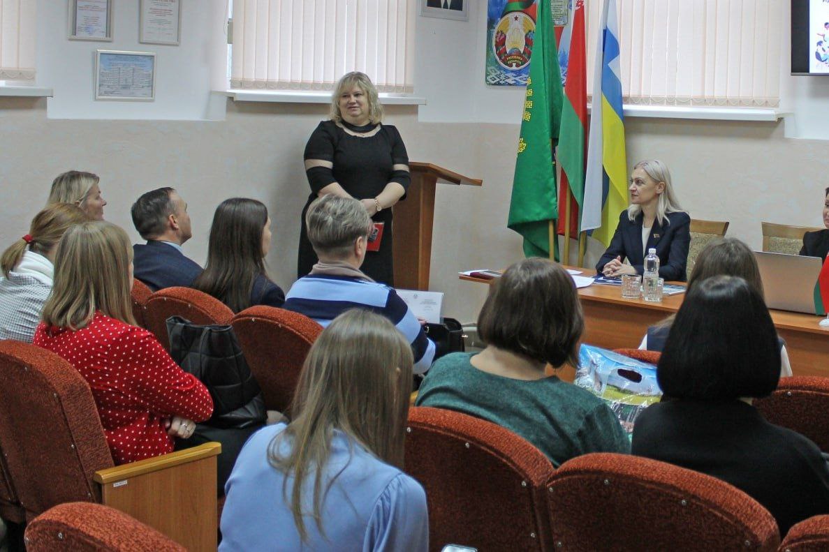 v-glubokskom-rayonnom-tsentre-gigieny-i-epidemiologii-sostoyalsya-seminar-praktikum-posvyashchennyy-_1