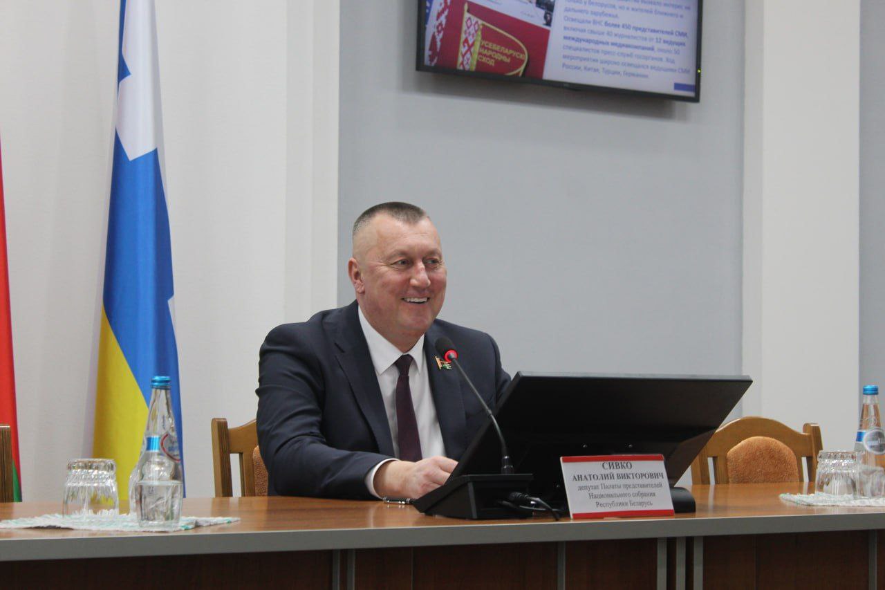 Адкрыты дыялог "УНС: час канкрэтных спраў" прайшоў у Глыбокім!