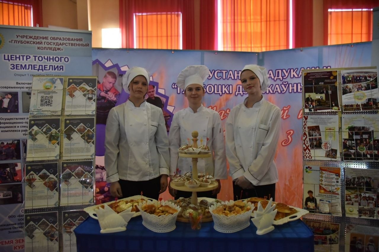 v-glubokom-chestvovali-laureatov-rayonnoy-doski-pochyeta_8
