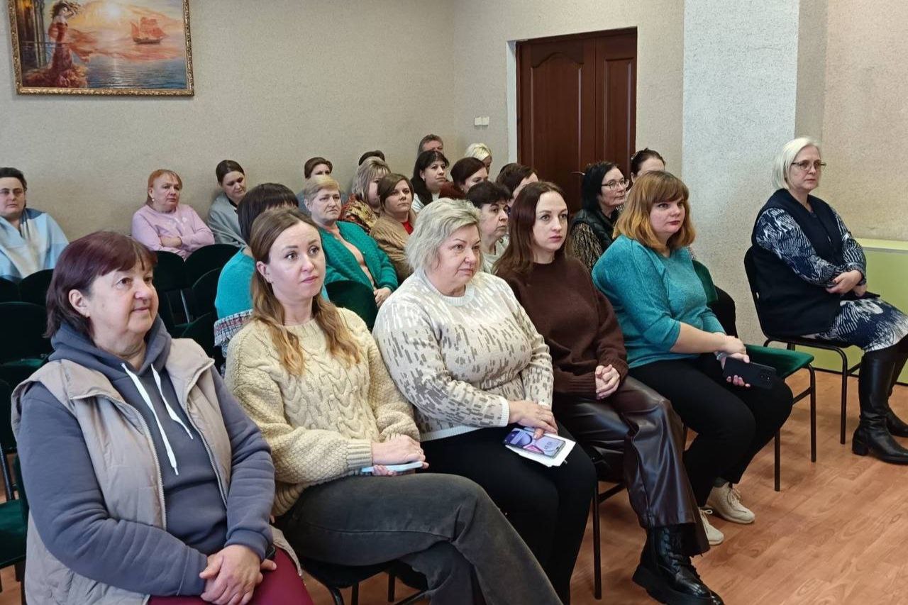 v-glubokskom-rayone-prodolzhaetsya-dialog-o-budushchem-strany_0