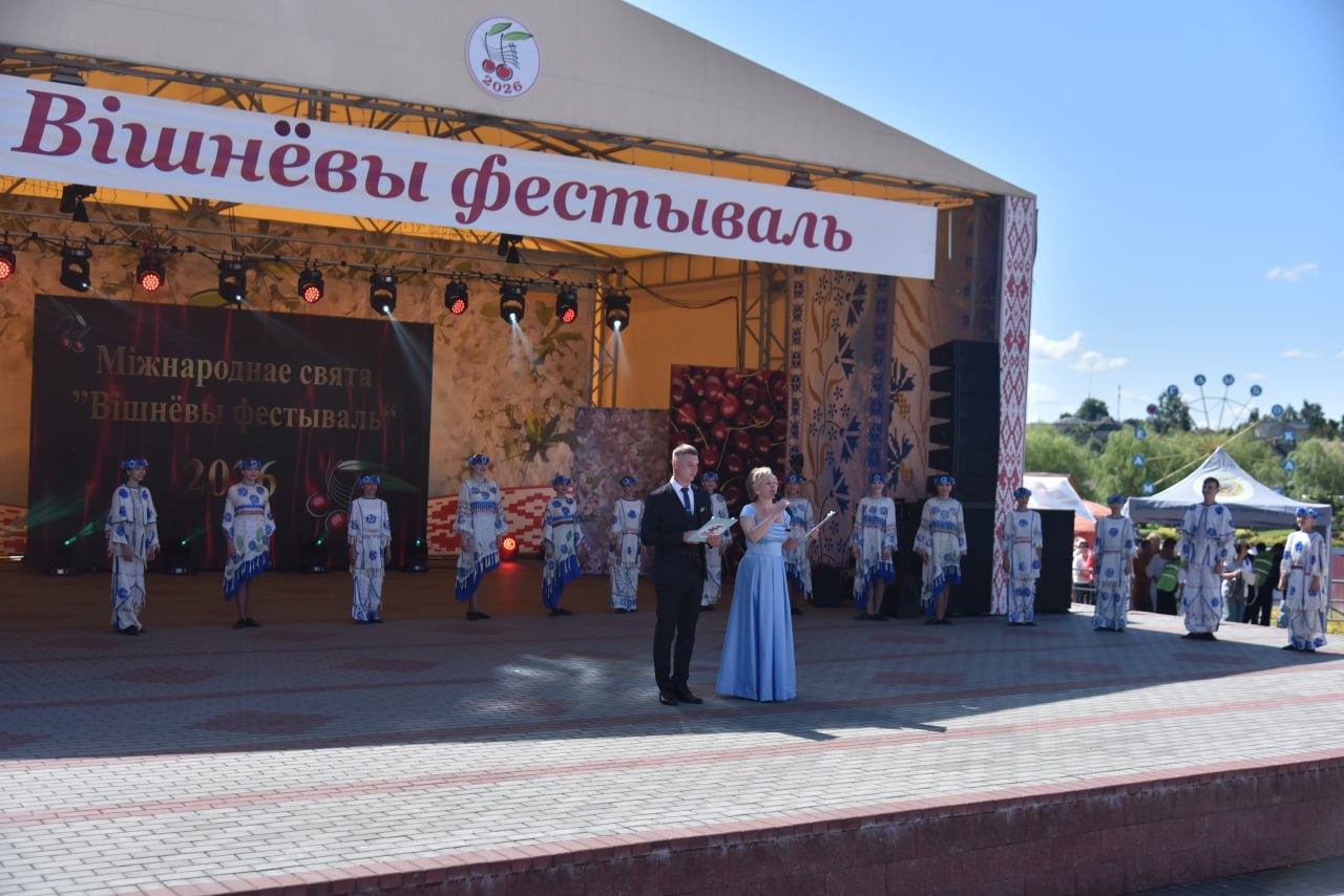 -vishnyevyy-festival-prodolzhaetsya_2