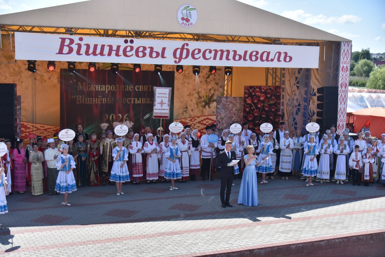 -vishnyevyy-festival-prodolzhaetsya_0