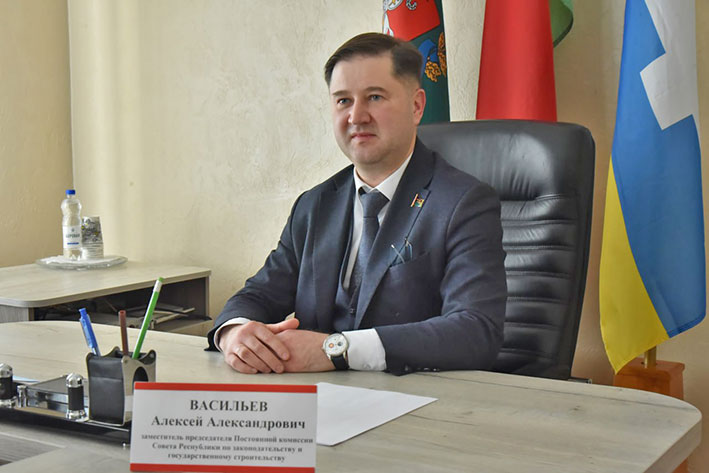 Встреча с жителями района: Алексей Васильев провел прием граждан в глубоком