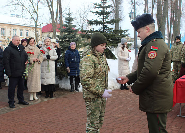 v-glubokom-proshla-torzhestvennaya-tseremoniya-prinyatiya-prisyagi-vospitannikami-voenno-patriotiche_8