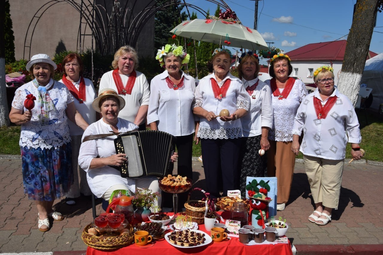 poslevkusie-vishnevogo-festivalya-fotofakt_4