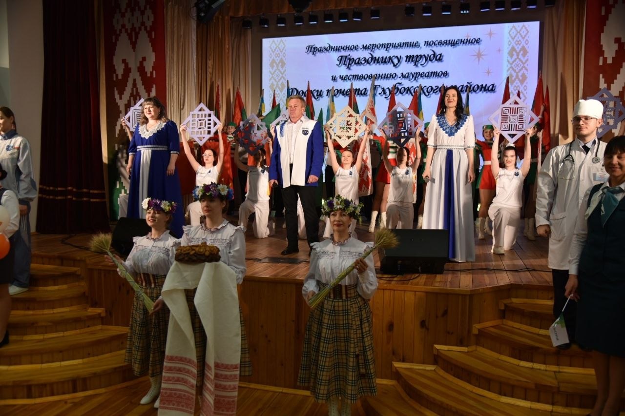 v-glubokom-chestvovali-laureatov-rayonnoy-doski-pochyeta_9