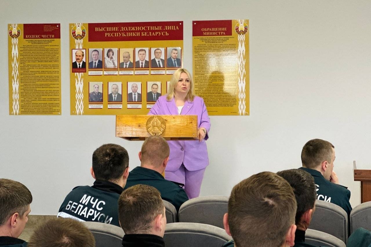 oblastnye-i-rayonnye-informatsionnye-gruppy-posetili-trudovye-kollektivy-glubochchiny_5