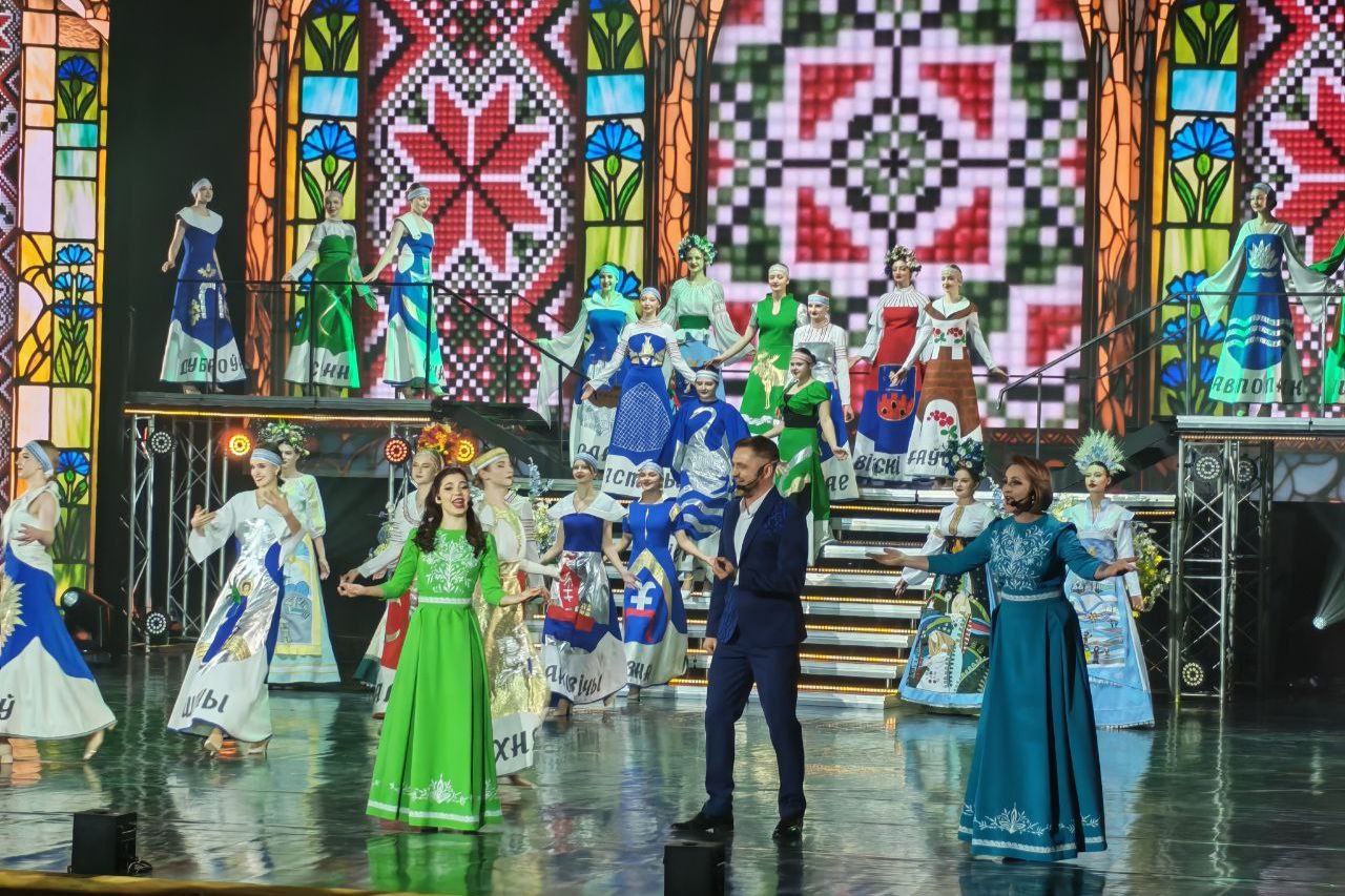 proshla-tseremonii-nagrazhdeniya-laureatov-pochetnogo-zvaniya-chelovek-goda-vitebshchiny-2025_9