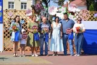 У апошнюю нядзелю лета ў горадзе Глыбокае адбылося раённае свята "Палітра фарбаў і кветак"