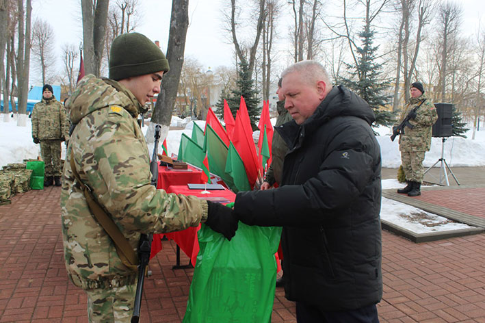v-glubokom-proshla-torzhestvennaya-tseremoniya-prinyatiya-prisyagi-vospitannikami-voenno-patriotiche_9
