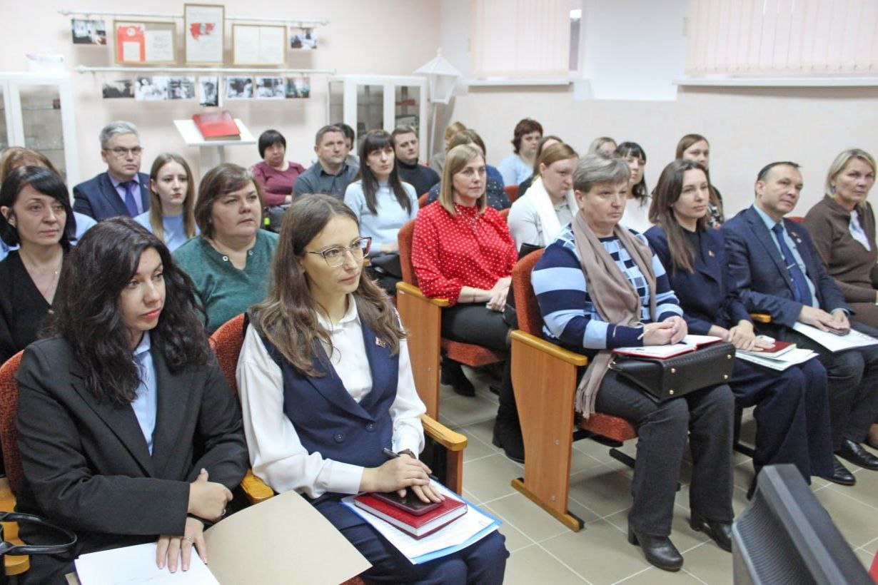 v-glubokskom-rayonnom-tsentre-gigieny-i-epidemiologii-sostoyalsya-seminar-praktikum-posvyashchennyy-_0