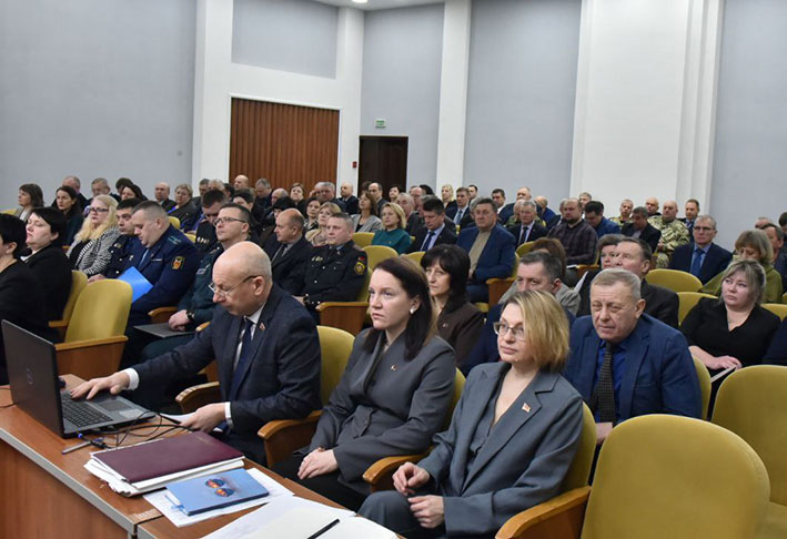 bezopasnost-grazhdan-i-kachestvo-zhizni-v-glubokskom-rayispolkome-rassmotreli-klyuchevye-voprosy_3