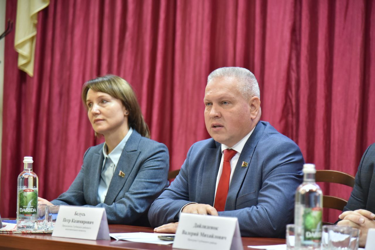 Сустрэча з калектывам жыллёва-камунальнай гаспадаркі Глыбоцкага раёна