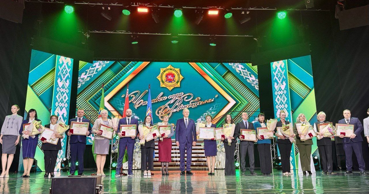 proshla-tseremonii-nagrazhdeniya-laureatov-pochetnogo-zvaniya-chelovek-goda-vitebshchiny-2025_8