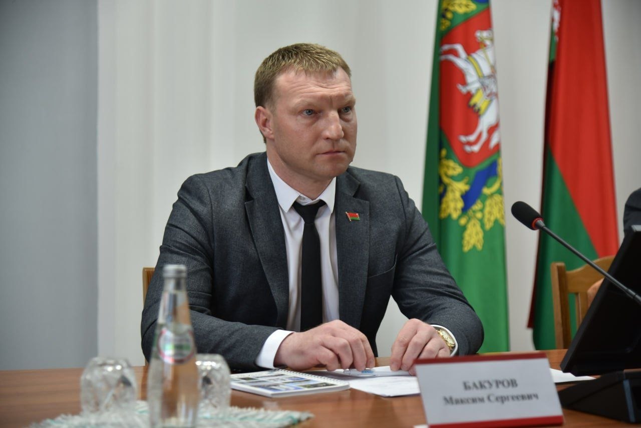 v-glubokskom-rayone-novyy-predsedatel-maksim-bakurov_0