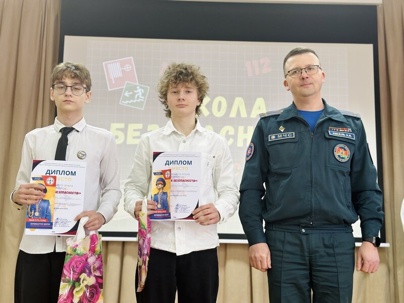 glubokoe-yunye-geroi-bezopasnosti-v-glubokskom-rayone-proshel-konkurs-shkola-bezopasnosti_13