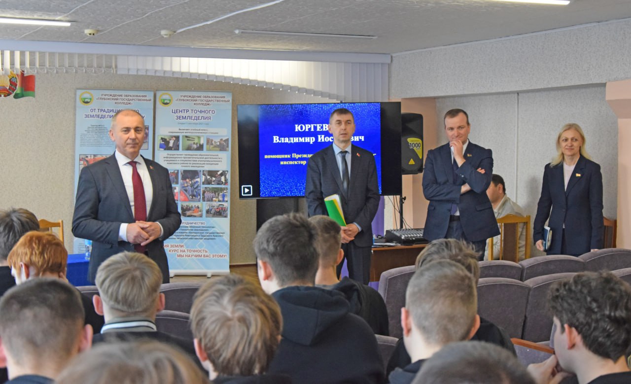 sostoyalas-rabochaya-poezdka-vladimira-yurgevicha-v-glubokskiy-rayon_3