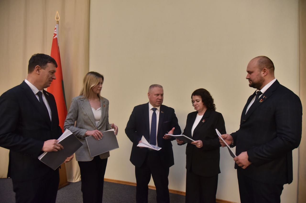 v-vitebske-proshlo-obsuzhdenii-proekta-programmy-sotsialno-ekonomicheskogo-razvitiya-respubliki-bela_0