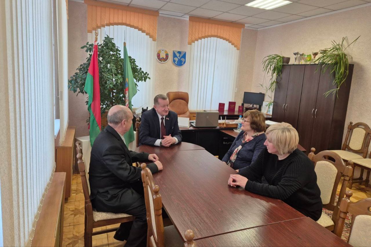 rabota-deputata-v-okruge_2