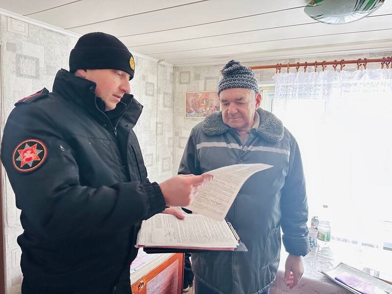 С 11 по 17 февраля в Глубокском районе проходит специальное профилактическое мероприятие «Дом без пожара». Главная цель – минимизировать риски возникновения пожаров в жилом фонде и, как следствие, гибели людей.