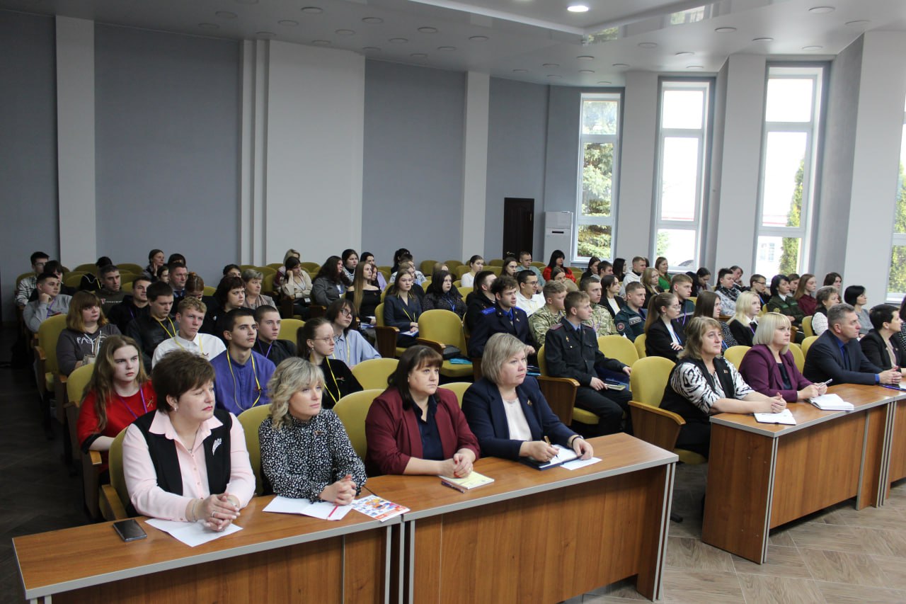 v-glubokom-proshel-rayonnyy-forum-molodykh-spetsialistov-_1